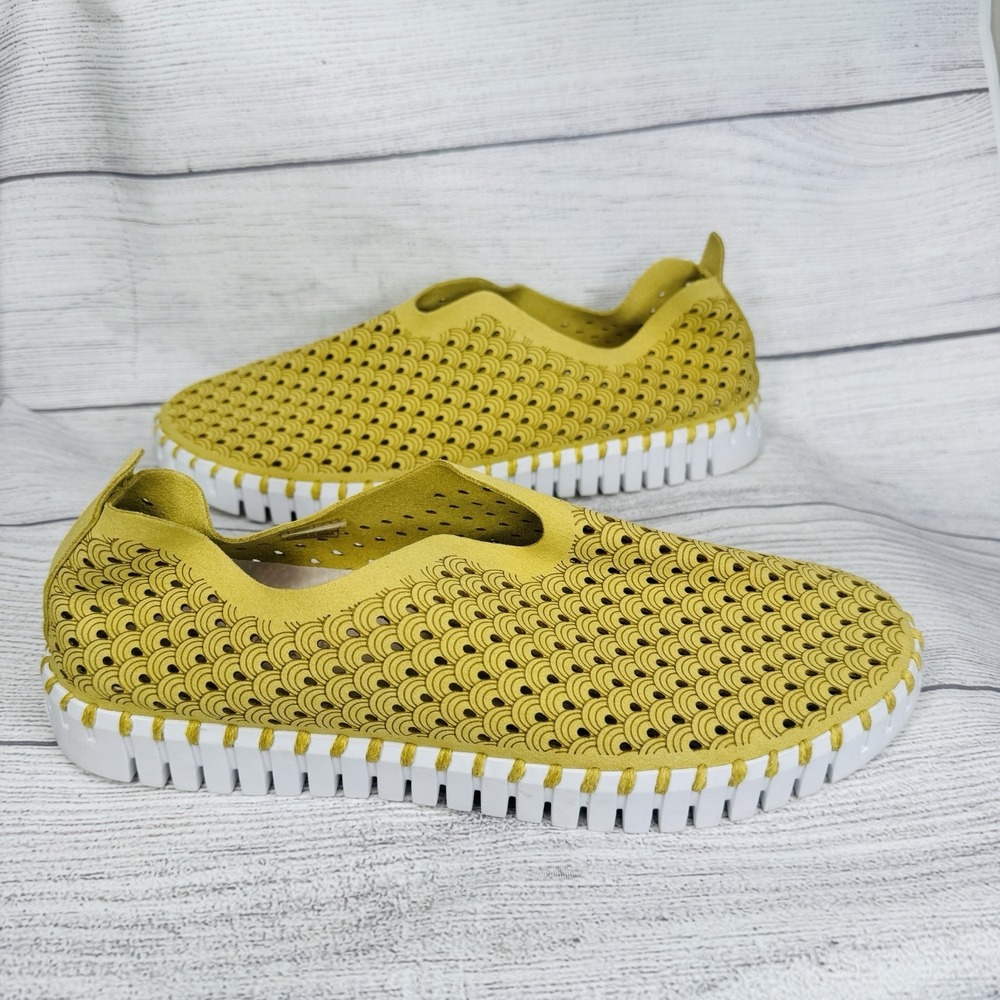 Ilse Jacobson Tulip Yellow Slip-on Shoes Size 39/8.5 Laser Cut Perforated Shoes